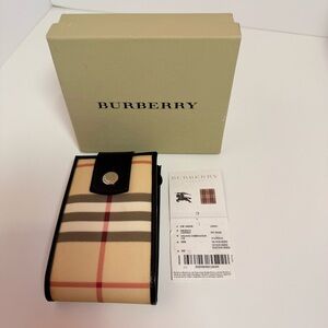 Burberry Beige and Black Cell Phone Case Holder Product 11600021